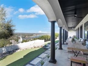 401 Rogart DR, Spicewood TX 78669