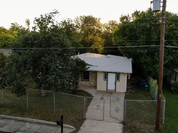 1060 Gardner, Austin TX 78721