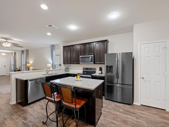 304 Green Egret WAY, Leander TX 78641