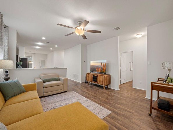 304 Green Egret WAY, Leander TX 78641