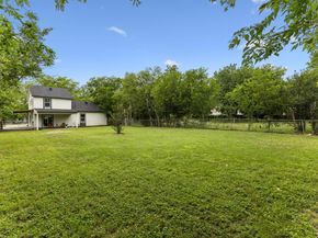 1909 S Pine ST, Georgetown TX 78626