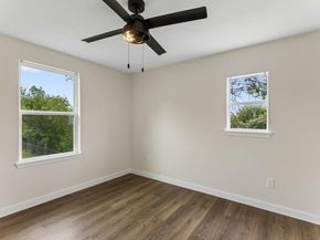 1909 S Pine ST, Georgetown TX 78626