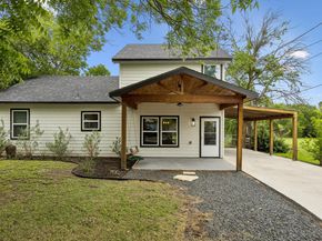 1909 S Pine ST, Georgetown TX 78626