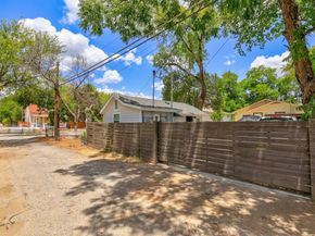 1105 E 3rd ST, Austin TX 78702