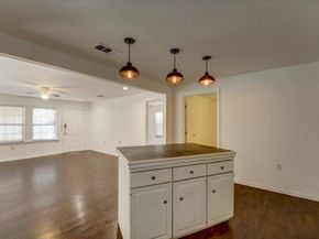 1105 E 3rd ST, Austin TX 78702