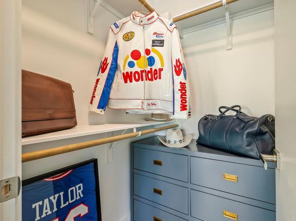 2300 Enfield RD 302, Austin TX 78703