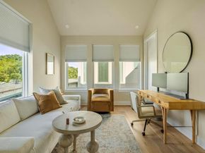 2300 Enfield RD 302, Austin TX 78703