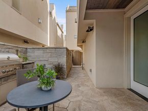 2300 Enfield RD 302, Austin TX 78703