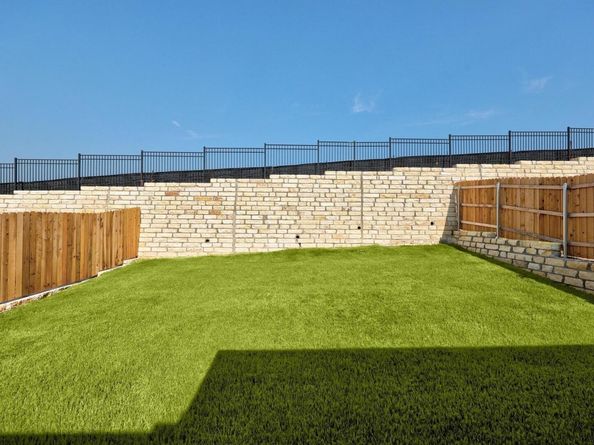 8010 Shining Flor RUN, Lago Vista TX 78645