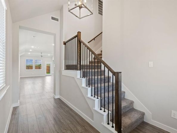 8010 Shining Flor RUN, Lago Vista TX 78645