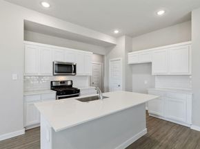 8010 Shining Flor RUN, Lago Vista TX 78645