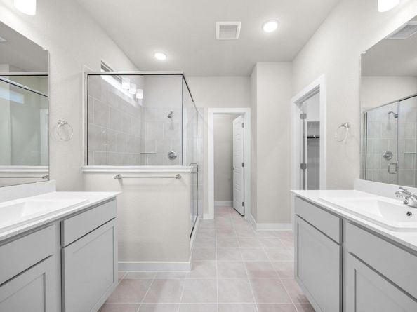 8010 Shining Flor RUN, Lago Vista TX 78645