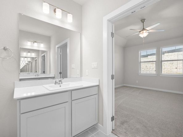 8010 Shining Flor RUN, Lago Vista TX 78645