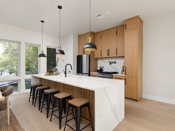 100 W Odell ST 1, Austin TX 78752
