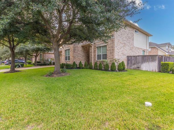 1001 Winding Creek PL, Round Rock TX 78665
