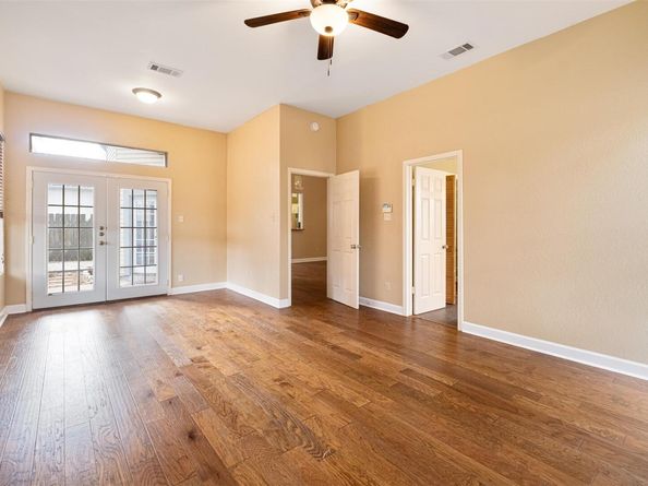 12505 Hunters Chase DR, Austin TX 78729