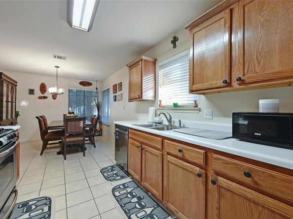 1837 Friars Tale LN, Austin TX 78748