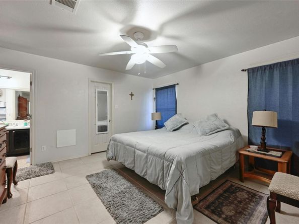1837 Friars Tale LN, Austin TX 78748
