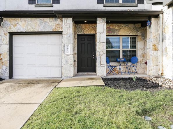 1613 Airedale RD 1503, Austin TX 78748