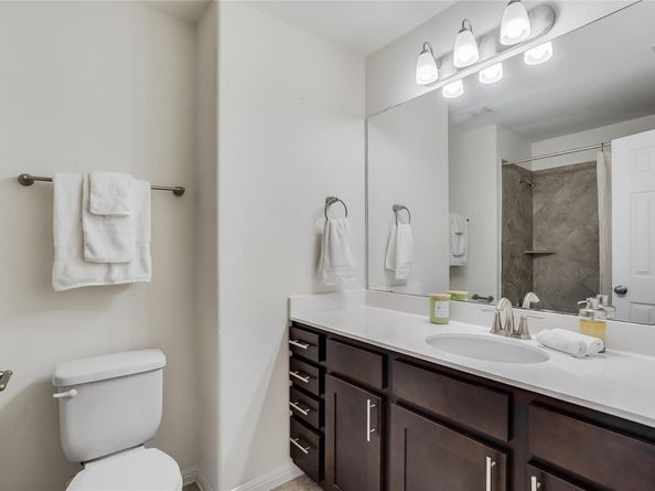 1613 Airedale RD 1503, Austin TX 78748