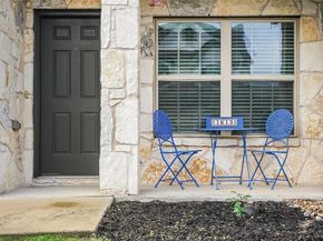 1613 Airedale RD 1503, Austin TX 78748