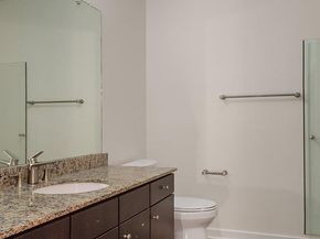 1900 Barton Springs RD 4013, Austin TX 78704