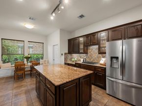 11704 Via Grande DR, Austin TX 78739