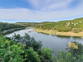 11103 Lakeside DR, Jonestown TX 78645