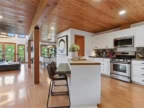 11103 Lakeside DR, Jonestown TX 78645