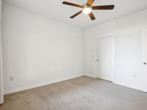 1900 Barton Springs RD 5031, Austin TX 78704