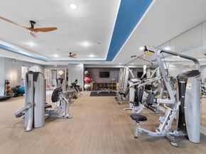 1900 Barton Springs RD 5031, Austin TX 78704