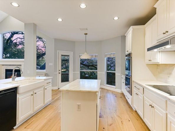 11317 Georgian Oaks DR, Austin TX 78739