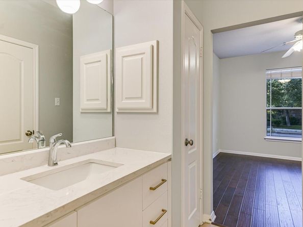 11317 Georgian Oaks DR, Austin TX 78739