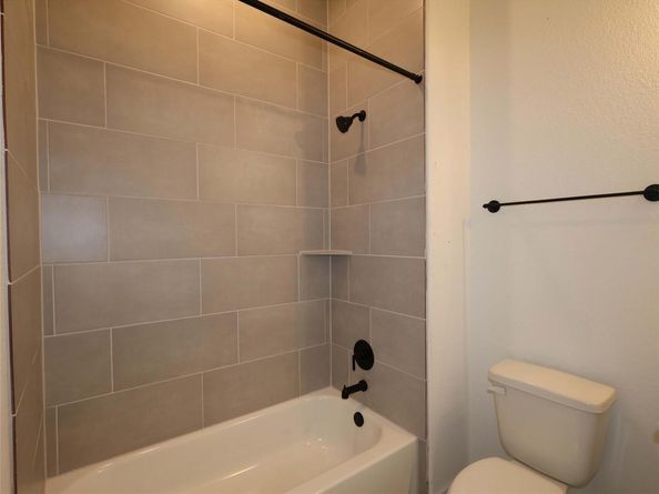 829 Beaverton DR, Leander TX 78641