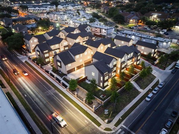 2209 Woodland Ave 803, Austin TX 78741