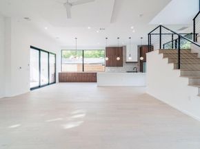 2411 Winsted LN 1, Austin TX 78703