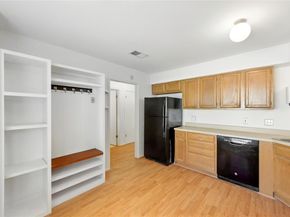 2105 Kirksey DR B, Austin TX 78741