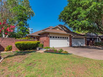 1007 Markham LN