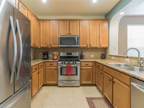 9201 Brodie LN 902, Austin TX 78748
