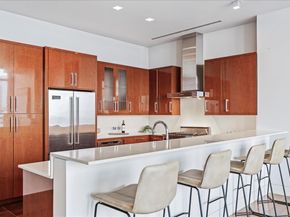 360 Nueces ST 4305, Austin TX 78701