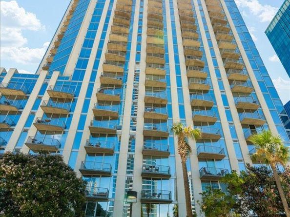 360 Nueces ST 4305, Austin TX 78701