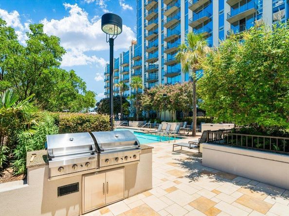 360 Nueces ST 4305, Austin TX 78701