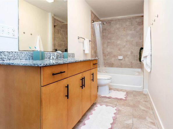 360 Nueces ST 1214, Austin TX 78701