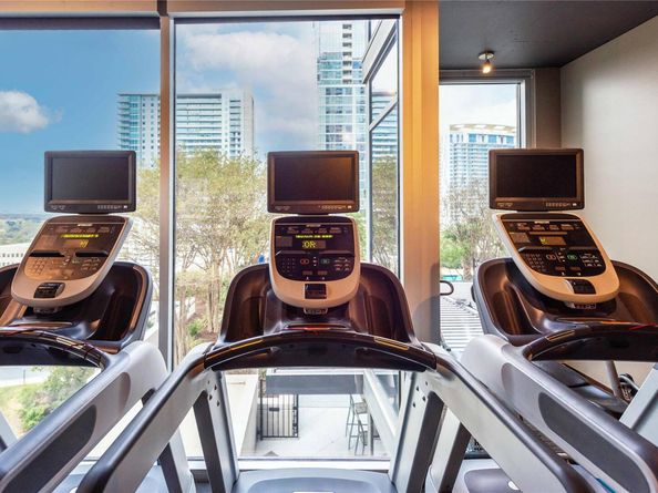 360 Nueces ST 1214, Austin TX 78701