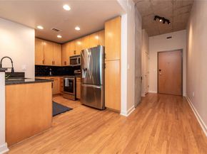 360 Nueces ST 1214, Austin TX 78701