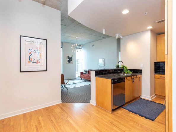 360 Nueces ST 1214, Austin TX 78701