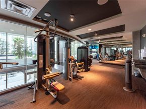 360 Nueces ST 1214, Austin TX 78701