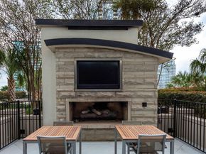 360 Nueces ST 1214, Austin TX 78701