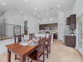 1402 E 11th ST, Austin TX 78702