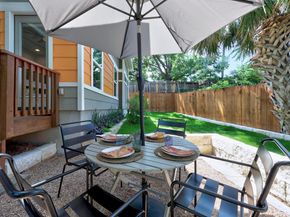 1402 E 11th ST, Austin TX 78702